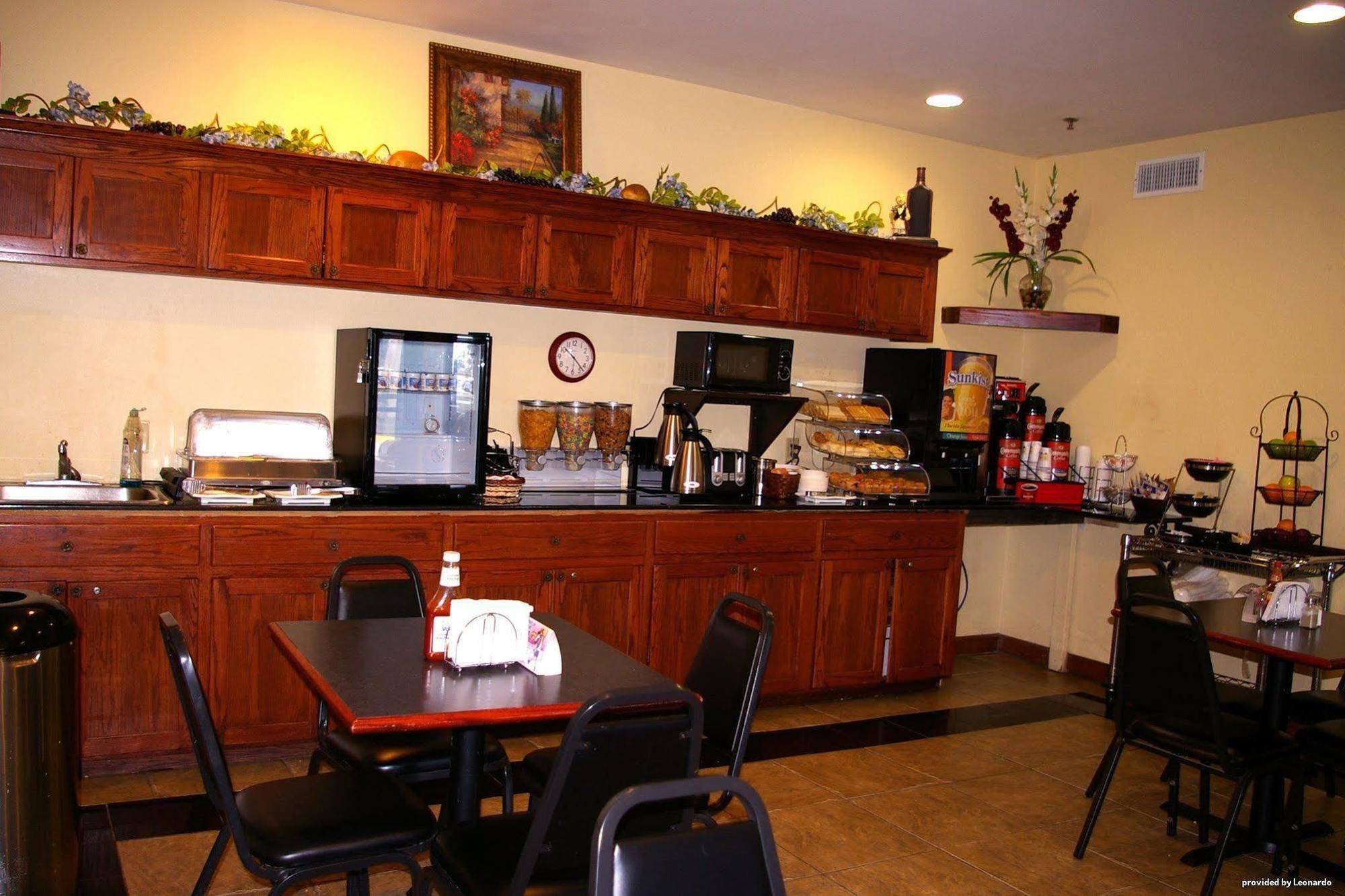 Americas Best Value Inn דונלדסונוויל מסעדה תמונה